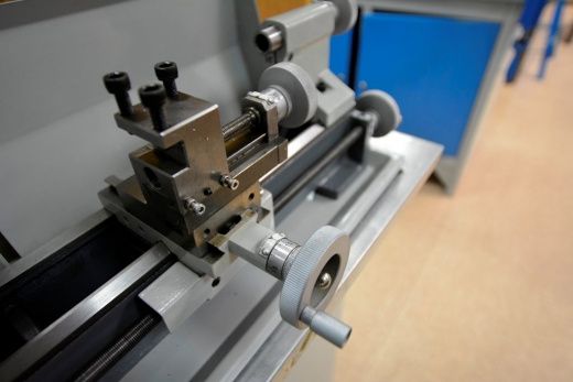 Токарный станок Turner MML 140x250v