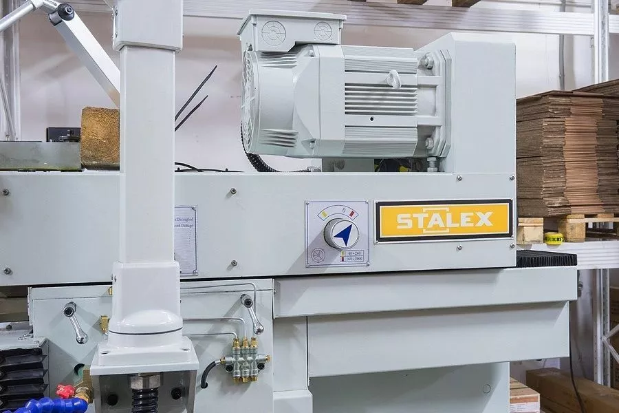 Универсально-фрезерный станок STALEX WFM 750 Servo