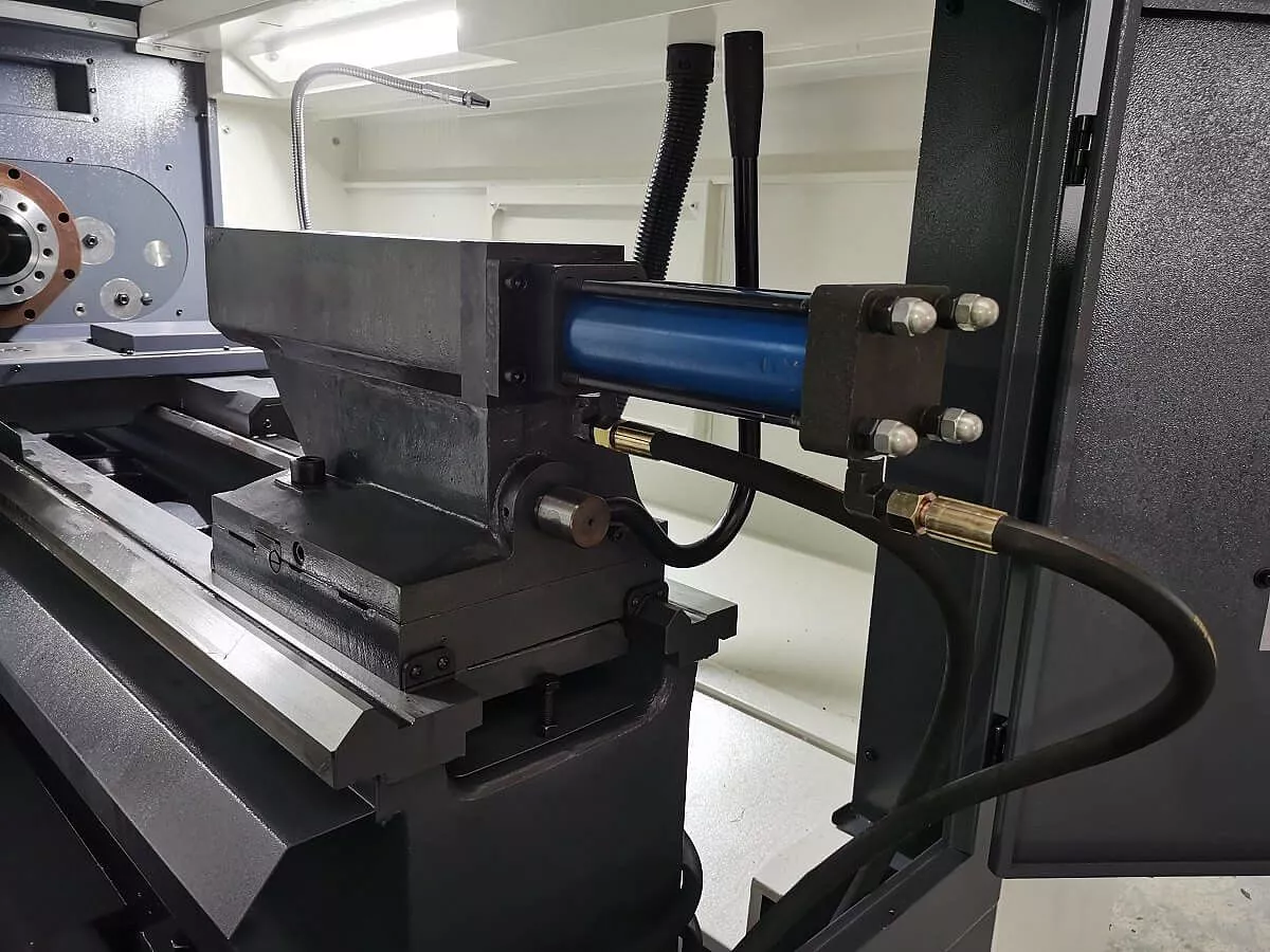 MetalTec NEXT 50×1000 Токарный станок ЧПУ с горизонтальной станиной (Fanuc)