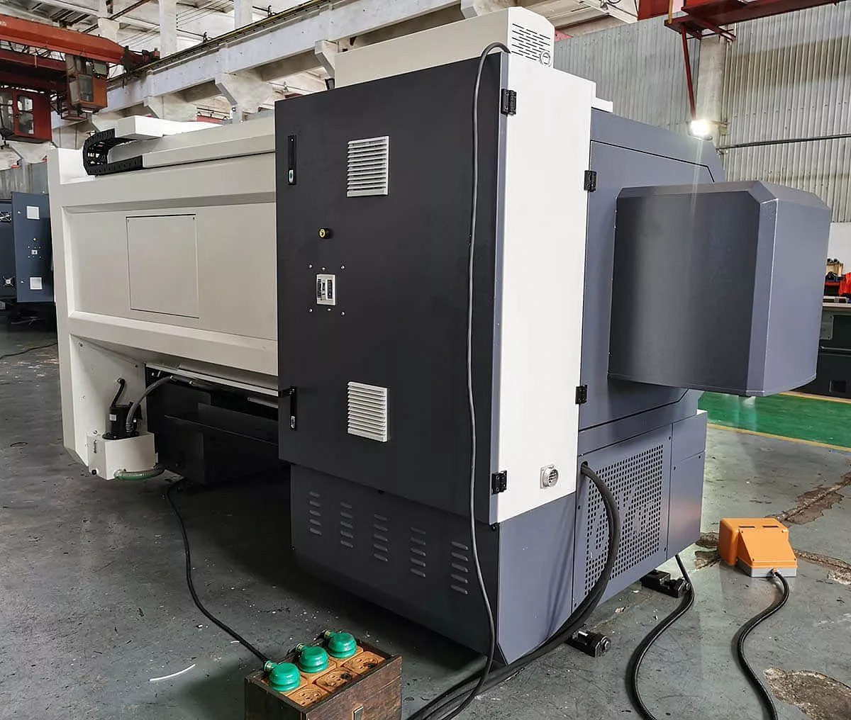 MetalTec NEXT 50×1000 Токарный станок ЧПУ с горизонтальной станиной (Fanuc)