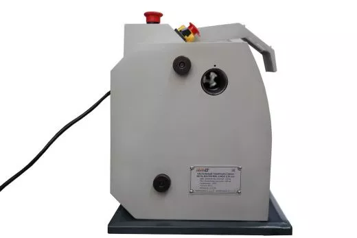 Настольный токарно-винторезный станок Metal Master MML 2140VE с проходным отверстием шпинделя 38мм