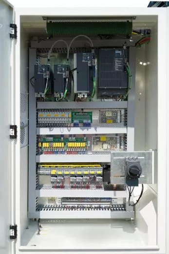Вертикальный обрабатывающий центр с ЧПУ MILLMASTER VMM-1050 S4