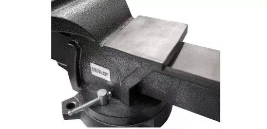 Тиски слесарные поворотные с наковальней Metal Master ТСПН150