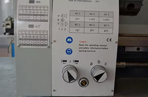 Токарный станок с вариатором MML 280X700 V (2870V)