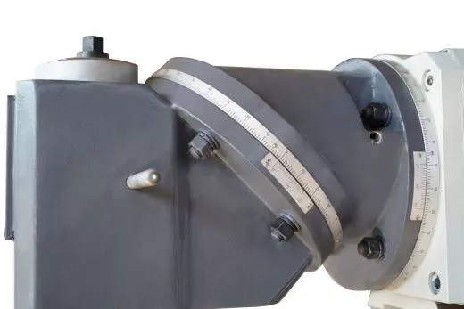 Фрезерный универсальный станок Metal Master DMM-200 DRO