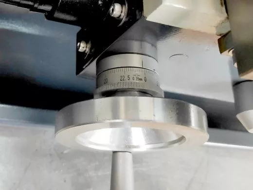 Токарно-винторезный станок Metal Master MML 2140V с проходным отверстием шпинделя 38мм