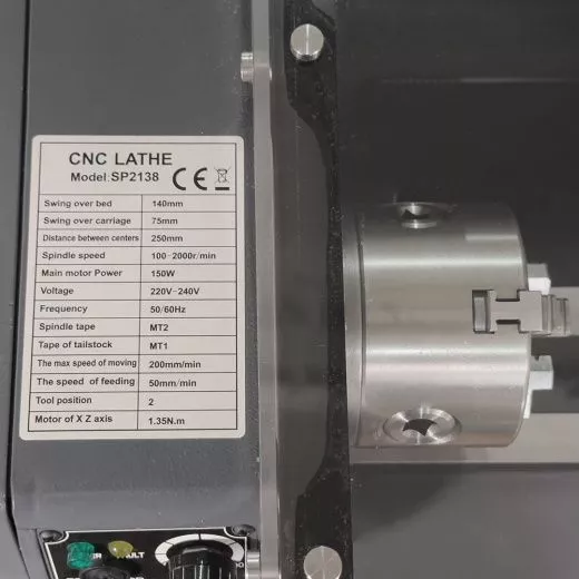 SP2138 Токарный станок с ЧПУ с горизонтальной станиной с щитком экраном из оргстекла
